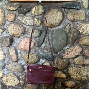 Elegant Burgundy Crossbody Bag
Kate spade